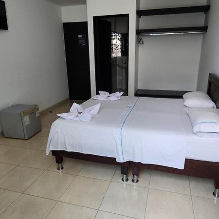 Hotel Torres Del Llano โยปาล ภายนอก รูปภาพ