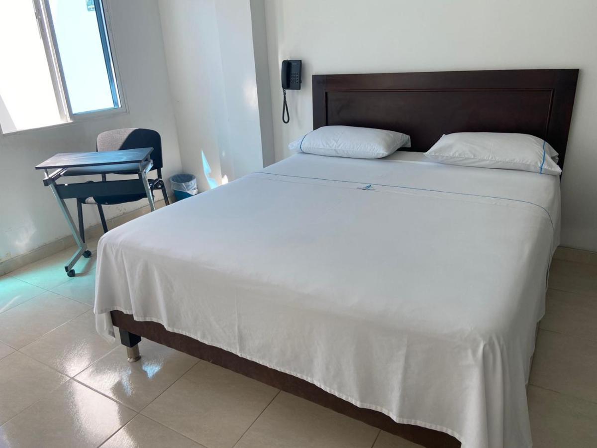 Hotel Torres Del Llano โยปาล ภายนอก รูปภาพ